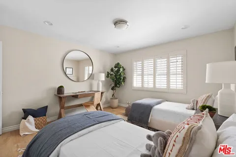 $1,695,000 | 2912 Montana Avenue, Unit 3, Santa Monica, CA 90403