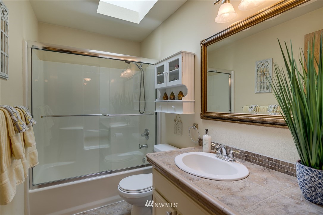 10933 39th Drive Southeast Everett, WA 98208 - Photo 16 of 36