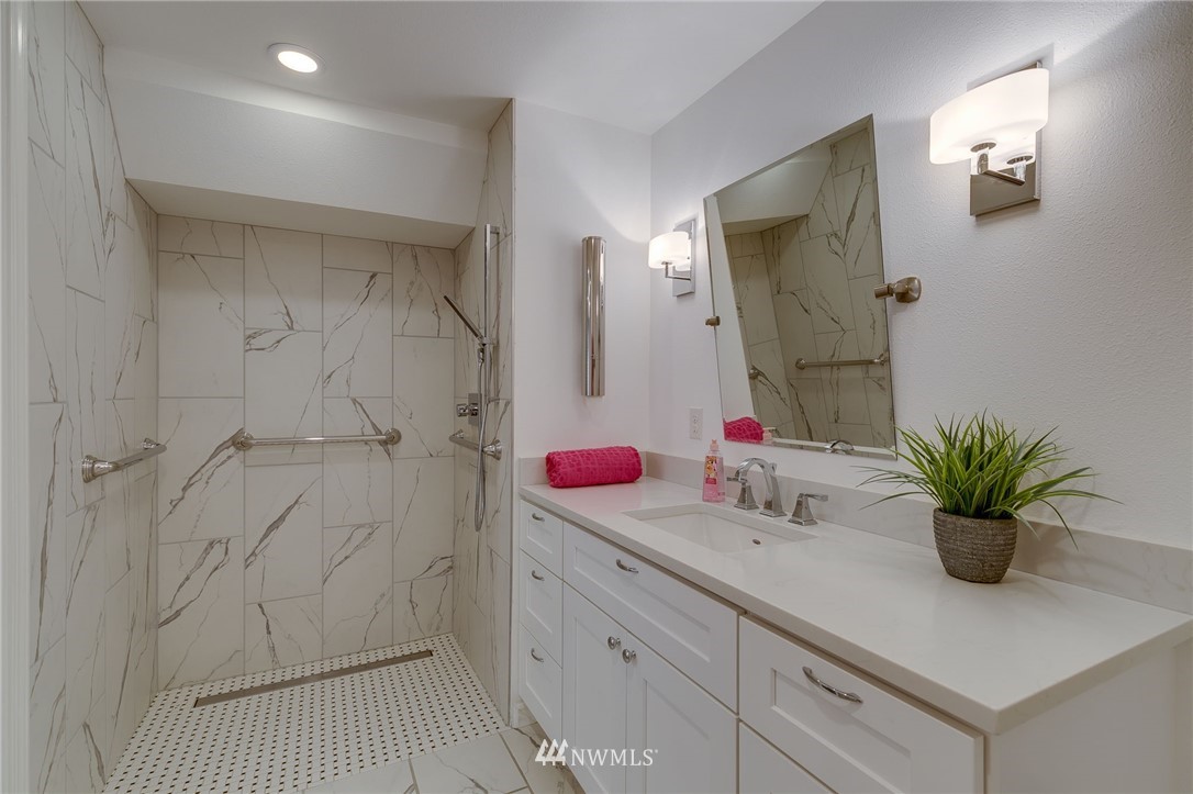 10933 39th Drive Southeast Everett, WA 98208 - Photo 18 of 36