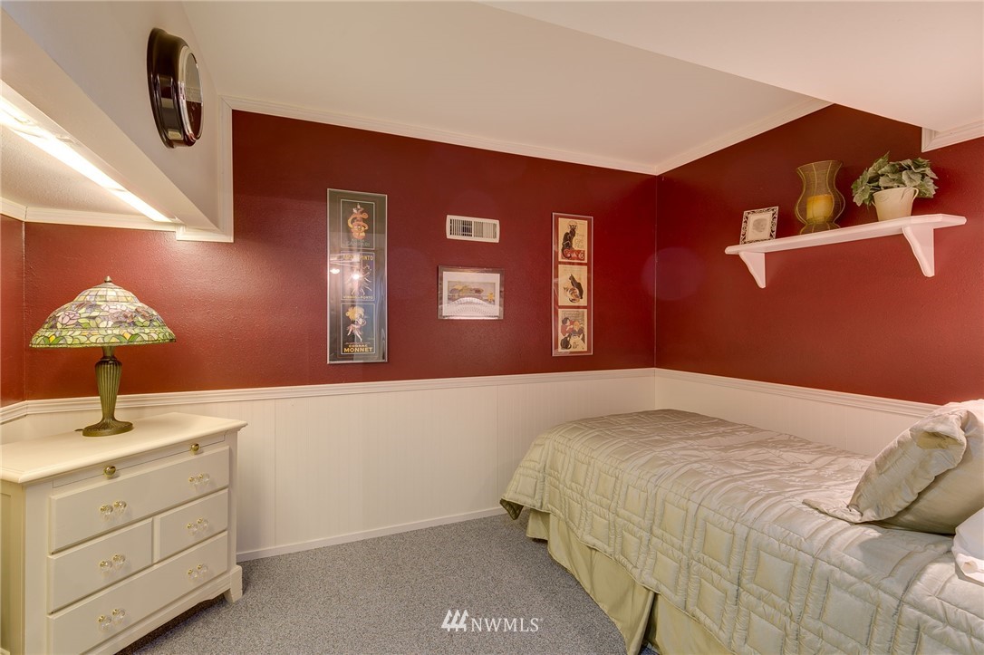 10933 39th Drive Southeast Everett, WA 98208 - Photo 20 of 36