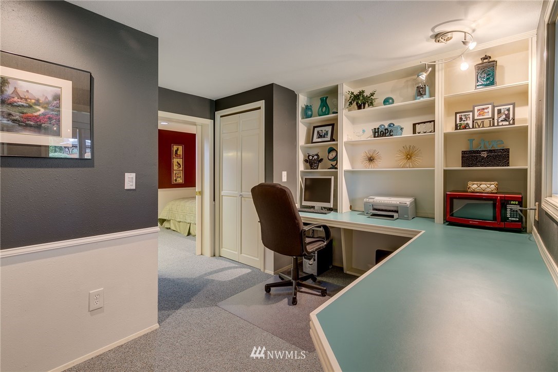 10933 39th Drive Southeast Everett, WA 98208 - Photo 21 of 36