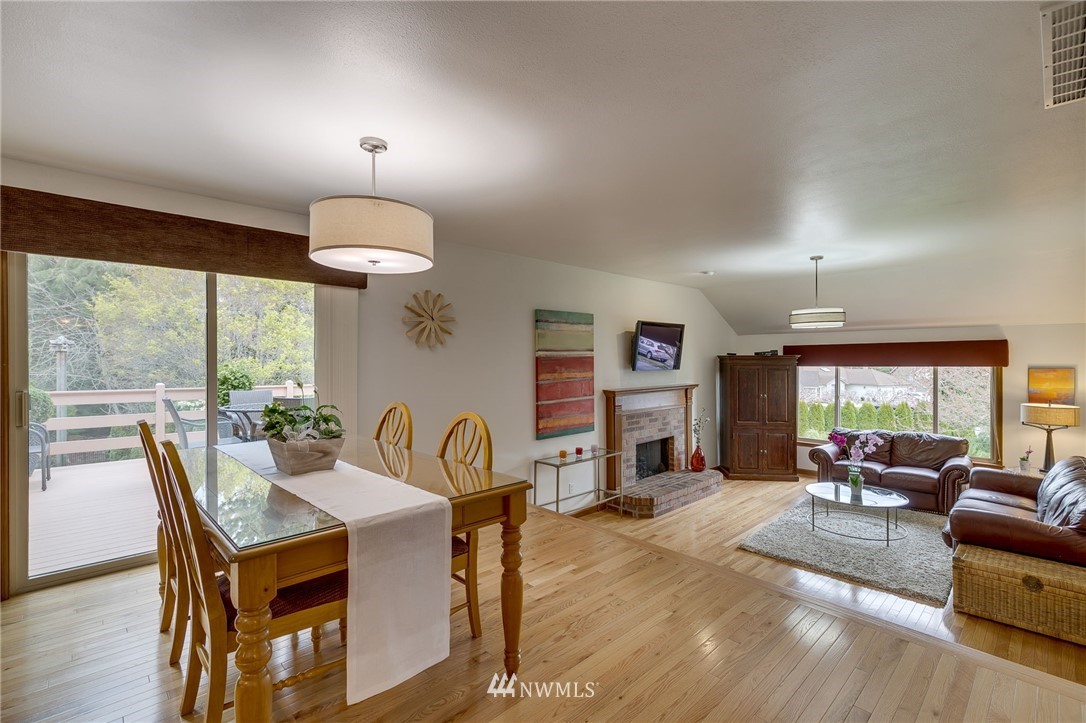 10933 39th Drive Southeast Everett, WA 98208 - Photo 7 of 36