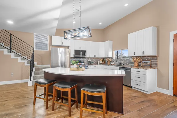 $500,000 | 4011 County Road 219, Anderson, TX 77830