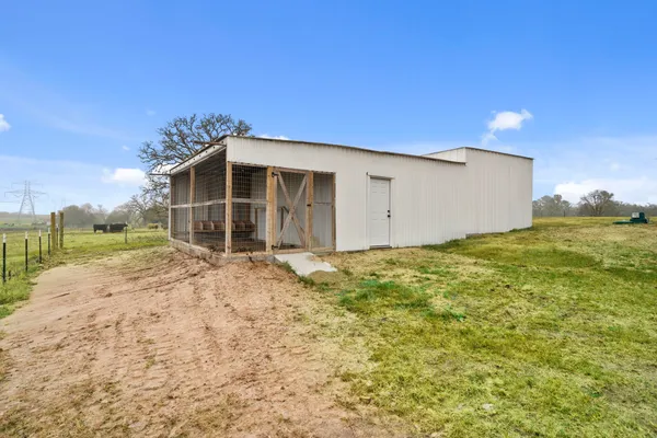 $500,000 | 4011 County Road 219, Anderson, TX 77830