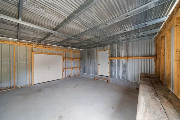 $500,000 | 4011 County Road 219, Anderson, TX 77830