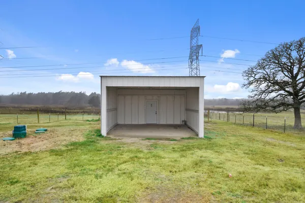 $500,000 | 4011 County Road 219, Anderson, TX 77830