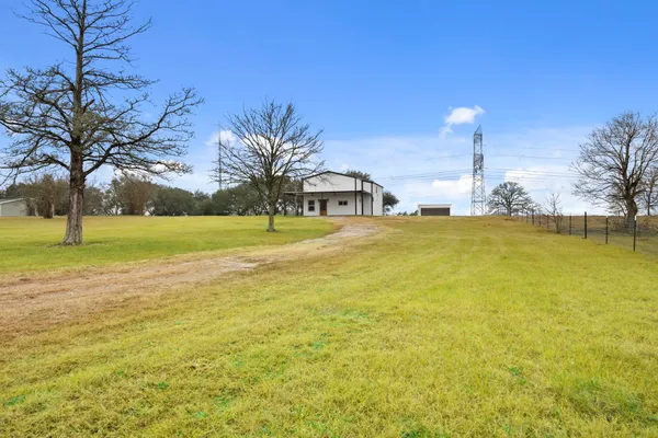 $500,000 | 4011 County Road 219, Anderson, TX 77830