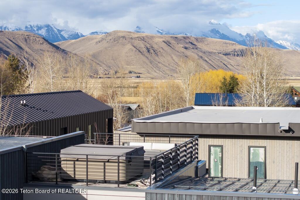 855 Wheatleigh Way Jackson, WY 83001 - Photo 20 of 32 Rooftop Deck