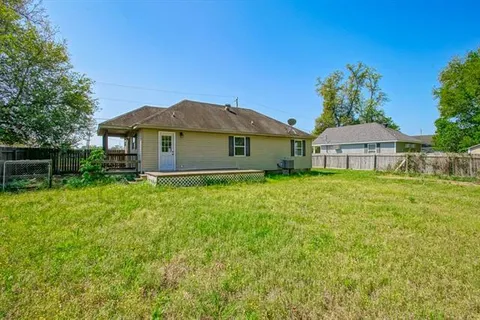 $164,900 | 21365 Southern Pines Boulevard, Ponchatoula, LA 70454