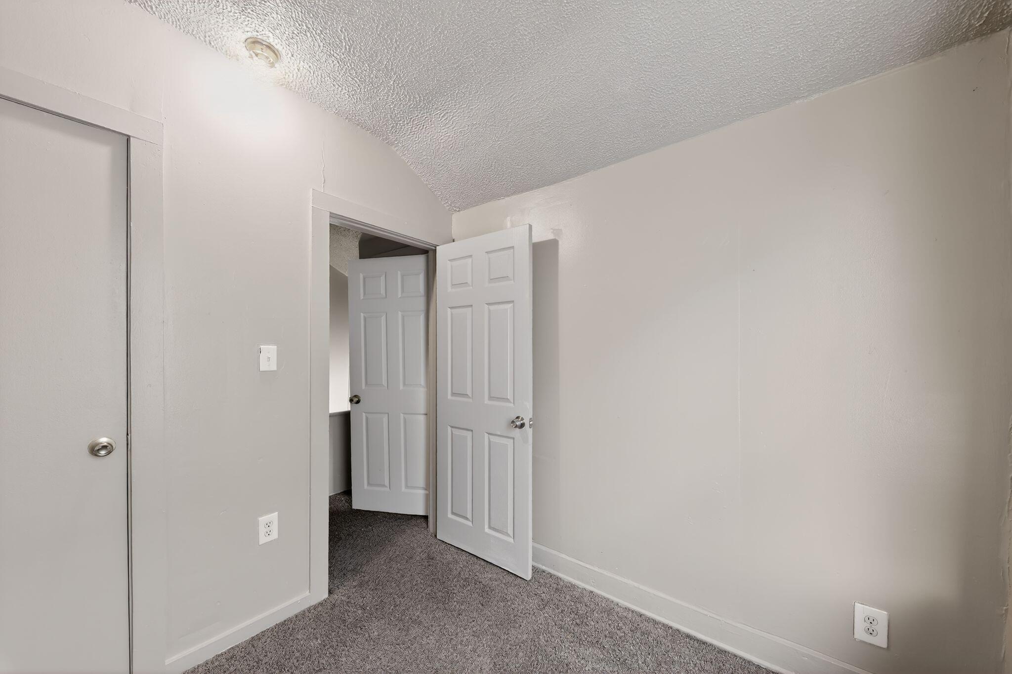 1926 Pearl Street Covington, KY 41014 - Photo 12 of 34