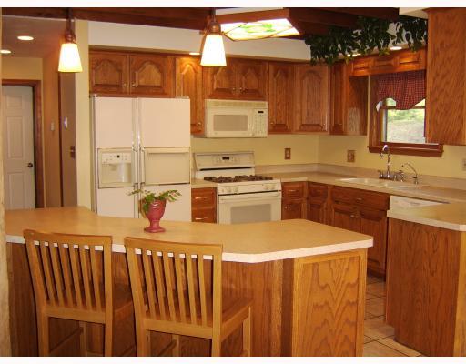 34 Ashley Road Gibsonia, PA 15044 - Photo 2 of 18 Kitchen.