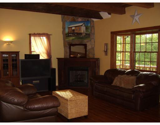 34 Ashley Road Gibsonia, PA 15044 - Photo 4 of 18 Den/Family/Great Room.