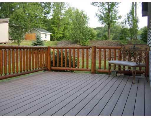 34 Ashley Road Gibsonia, PA 15044 - Photo 6 of 18 Patio/Deck.