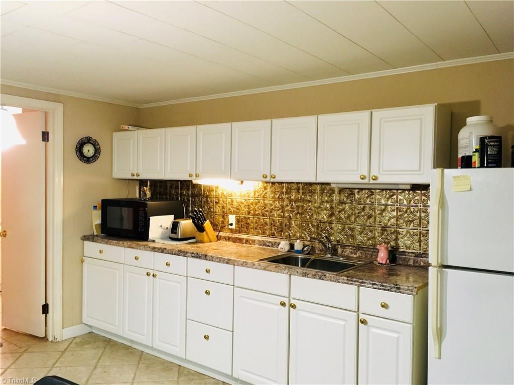 559 Reeves Mill Road Mount Airy, NC 27030 - Photo 25 of 30 Downstairs kitchen