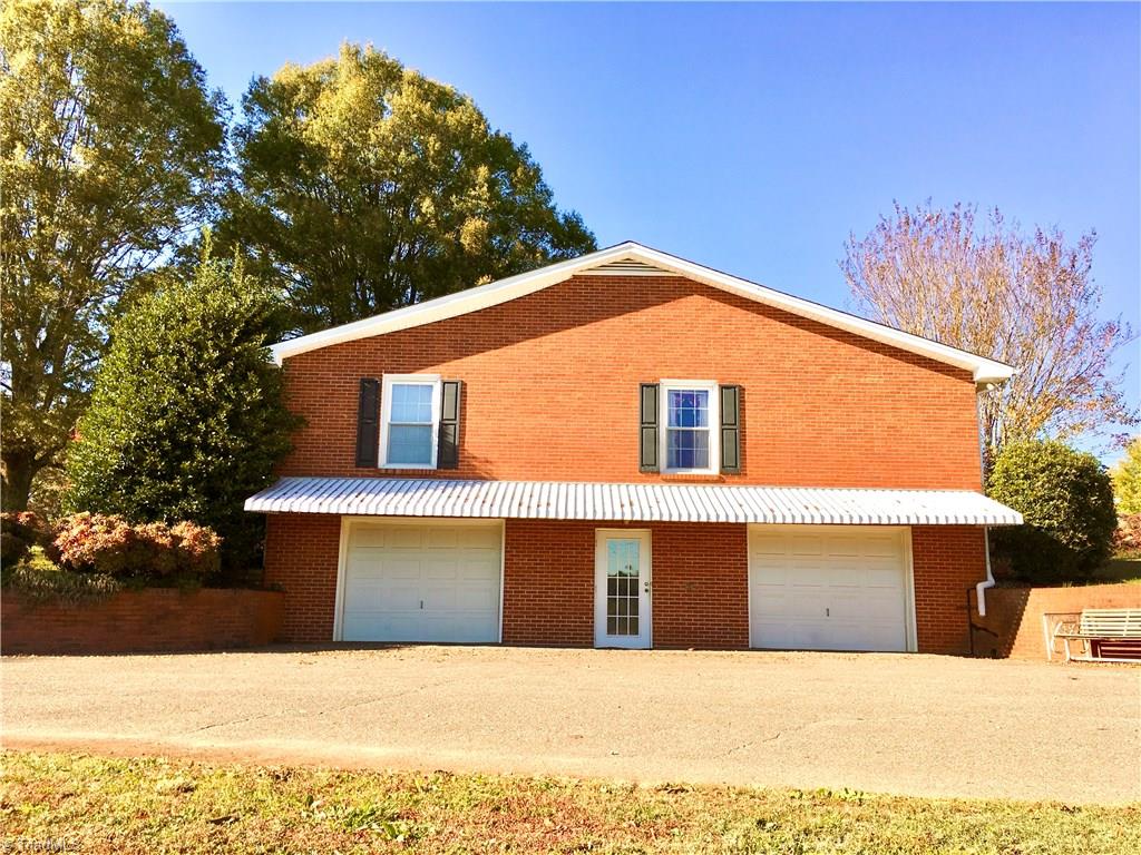 559 Reeves Mill Road Mount Airy, NC 27030 - Photo 5 of 30 Garage entrance