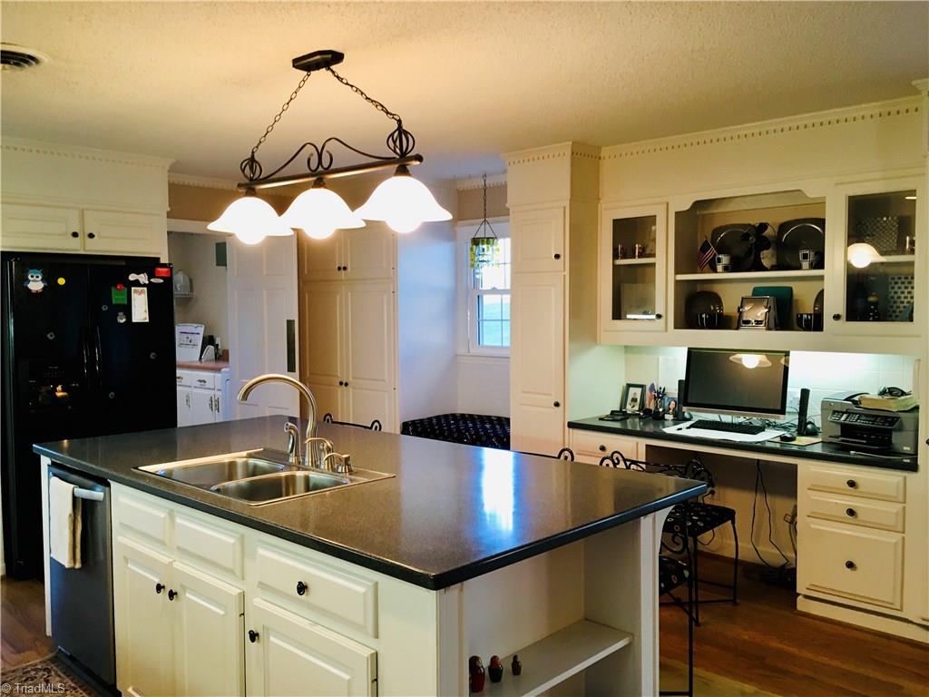 559 Reeves Mill Road Mount Airy, NC 27030 - Photo 10 of 30 Island, built-in desk