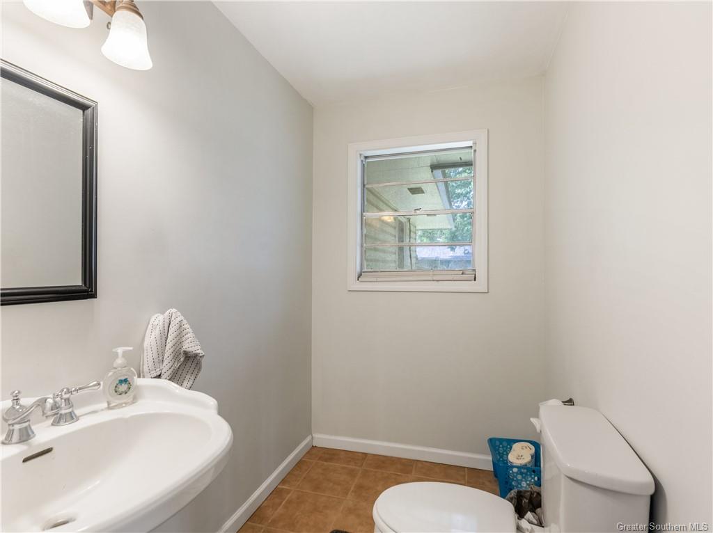 210 East Miller Street Iowa, LA 70647 - Photo 20 of 23