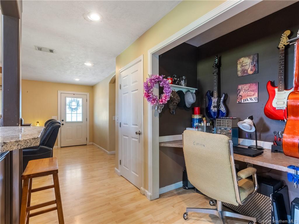 210 East Miller Street Iowa, LA 70647 - Photo 8 of 23