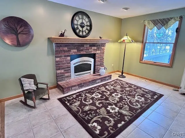 $450,000 | 4846 Limehill Drive, Onondaga, NY 13215