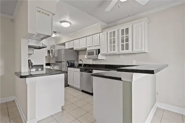 $1,100 | 4800 Pontchartrain Drive, Unit 5, Slidell, LA 70458