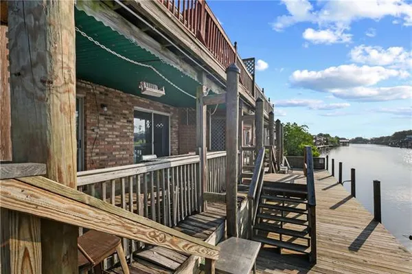 $1,100 | 4800 Pontchartrain Drive, Unit 5, Slidell, LA 70458