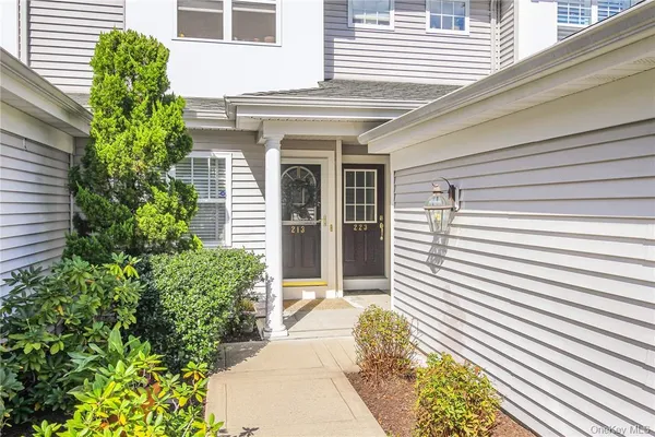 $4,500 | 213 Waterside Close, Unit CLOSE, Peekskill, NY 10566