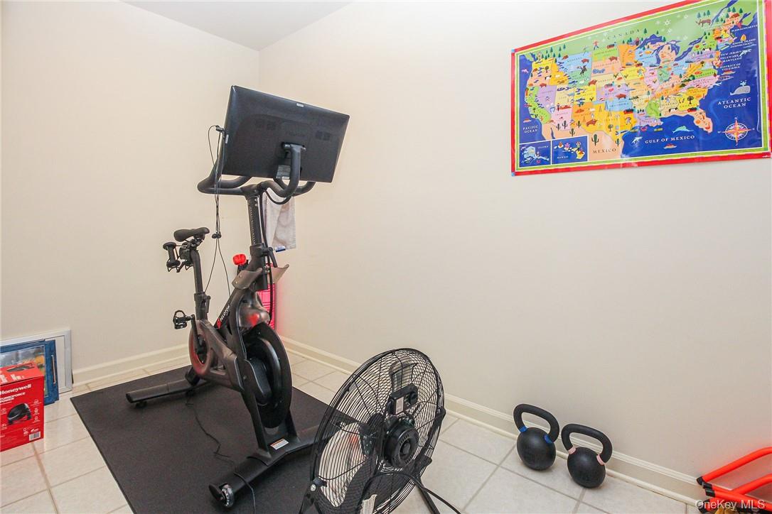 213 Waterside Close, Unit CLOSE Peekskill, NY 10566 - Photo 25 of 33