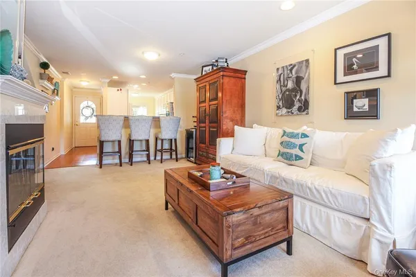 $4,500 | 213 Waterside Close, Unit CLOSE, Peekskill, NY 10566