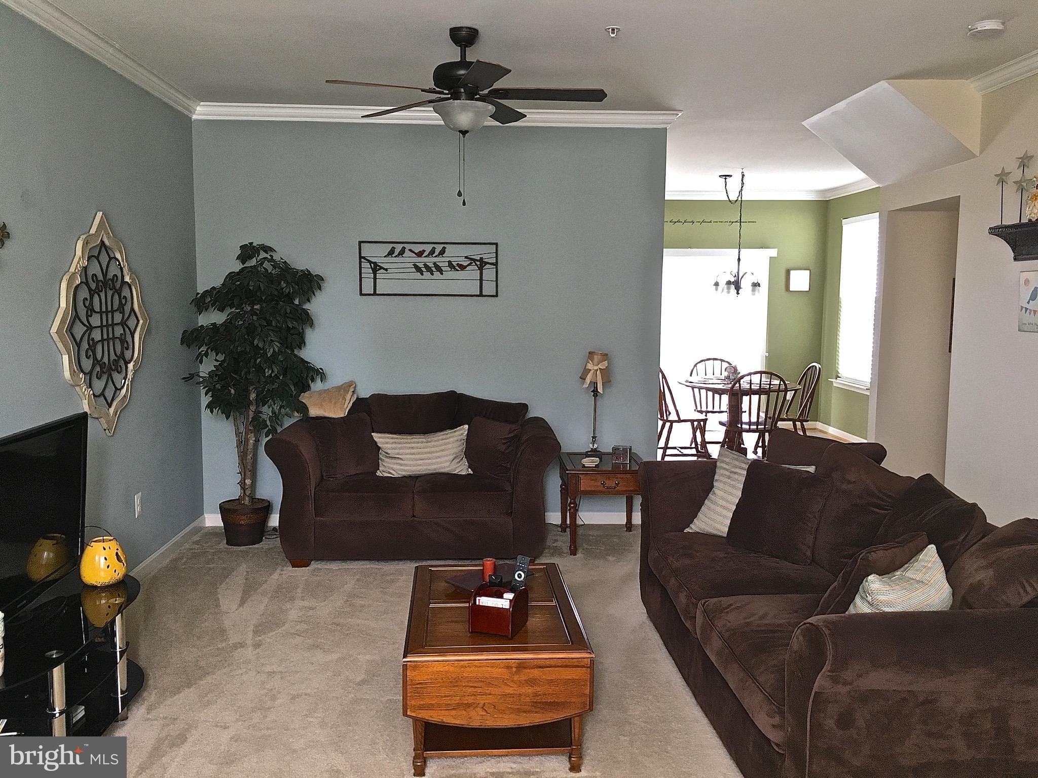 12950 Yellow Jacket Road Hagerstown, MD 21740 - Photo 11 of 30 Living Room