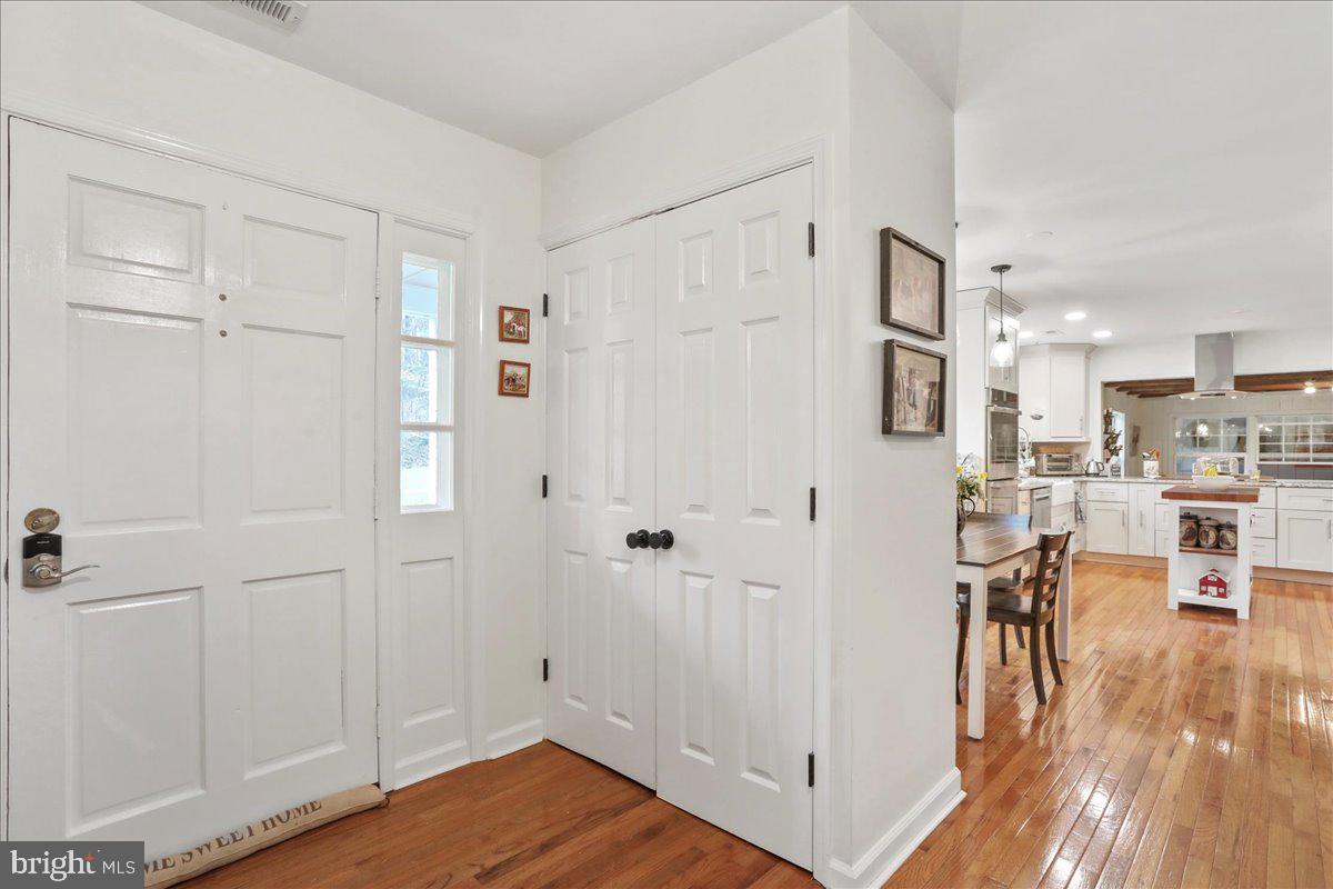 6025 Coon Tree Road The Plains, VA 20198 - Photo 5 of 48 Gallery Image 5