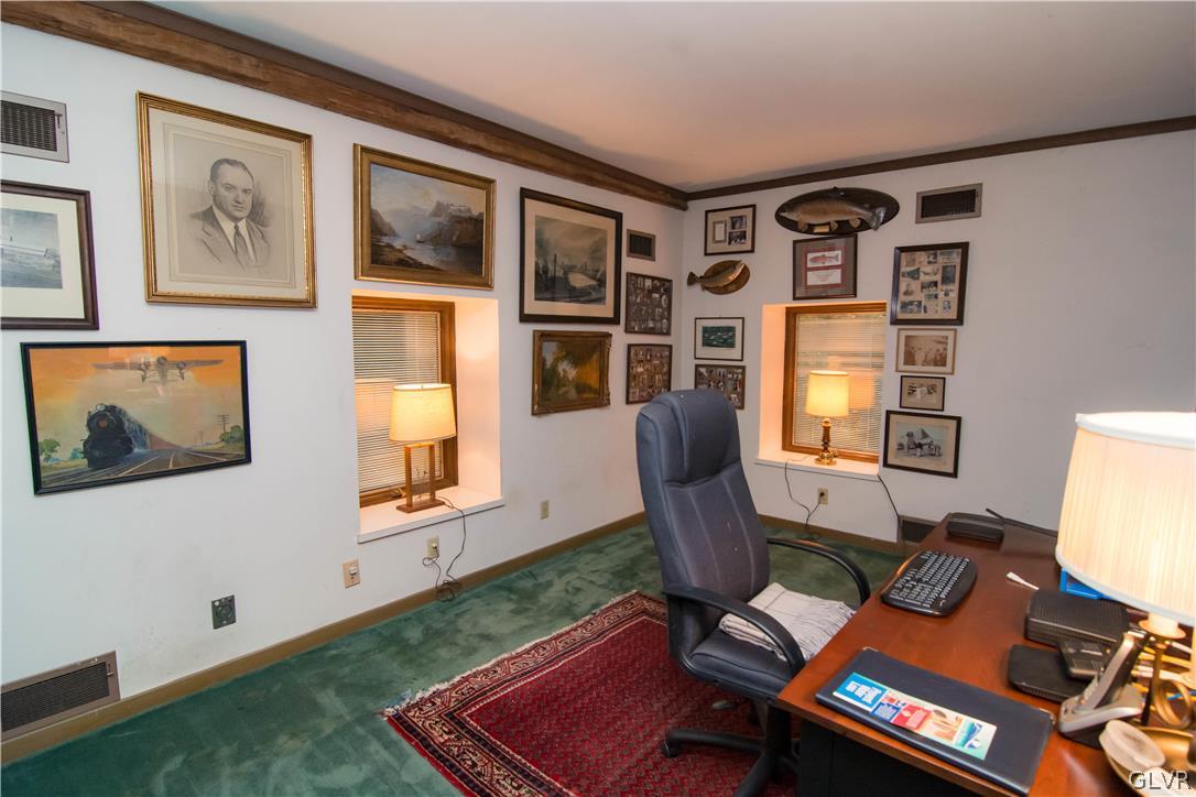 2540 Riverbend Road Allentown, PA 18103 - Photo 29 of 45 Gallery Image 29