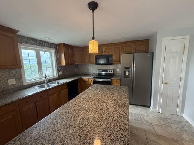 4 Pearlbush Path Worcester, MA 01607 - Photo 22 of 39 Gallery Image 22