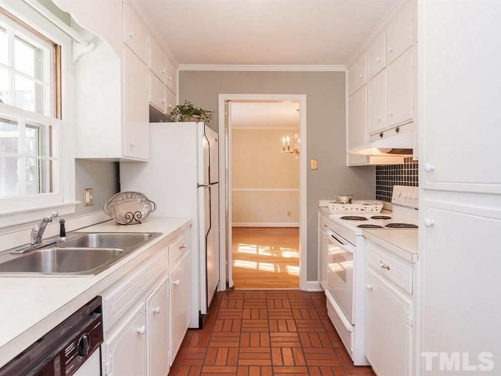 5408 Alpine Drive Raleigh, NC 27609 - Photo 14 of 25