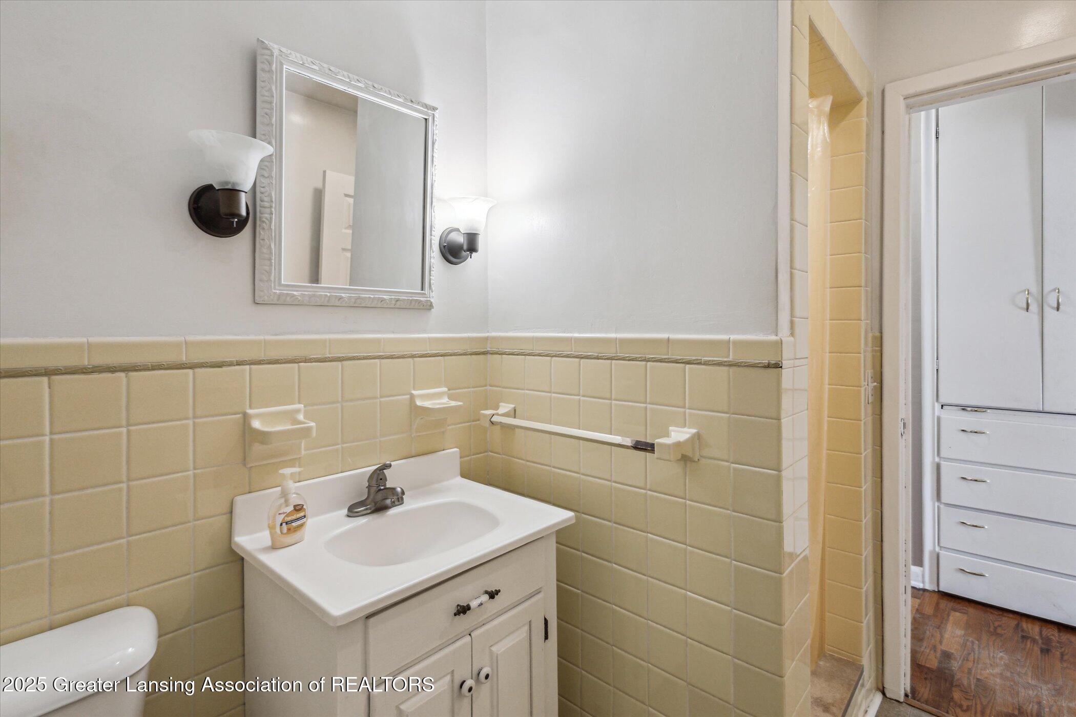 9087 Clark Road Grand Ledge, MI 48837 - Photo 20 of 33 13-9087-Clark-Rd-Grand-Ledge-MI-48837-Wi