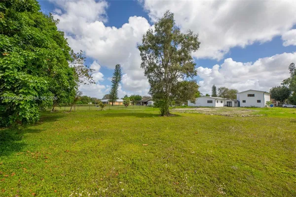 $8,500 | 17101 Southwest 48th Street, Southwest Ranches, FL 33331