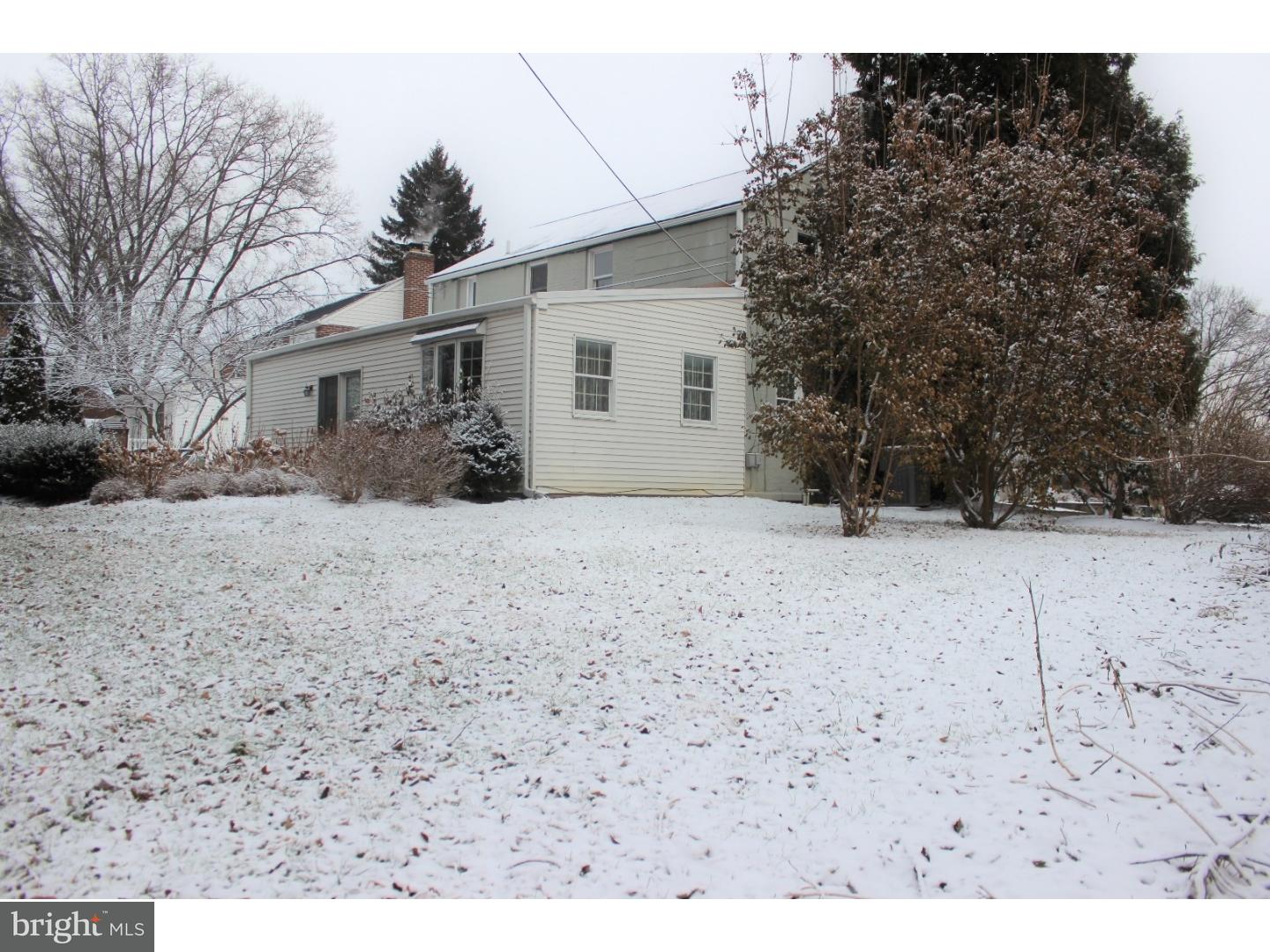 407 Crest Road Oreland, PA 19075 - Photo 24 of 25 Exterior