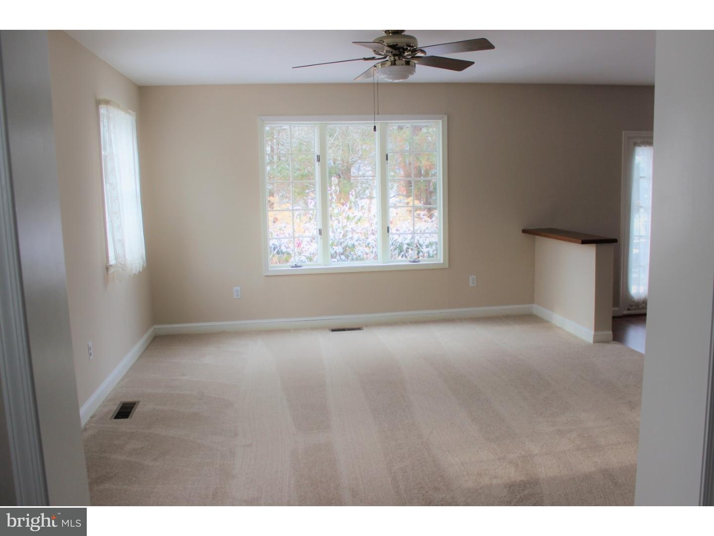 407 Crest Road Oreland, PA 19075 - Photo 4 of 25 Dining Room