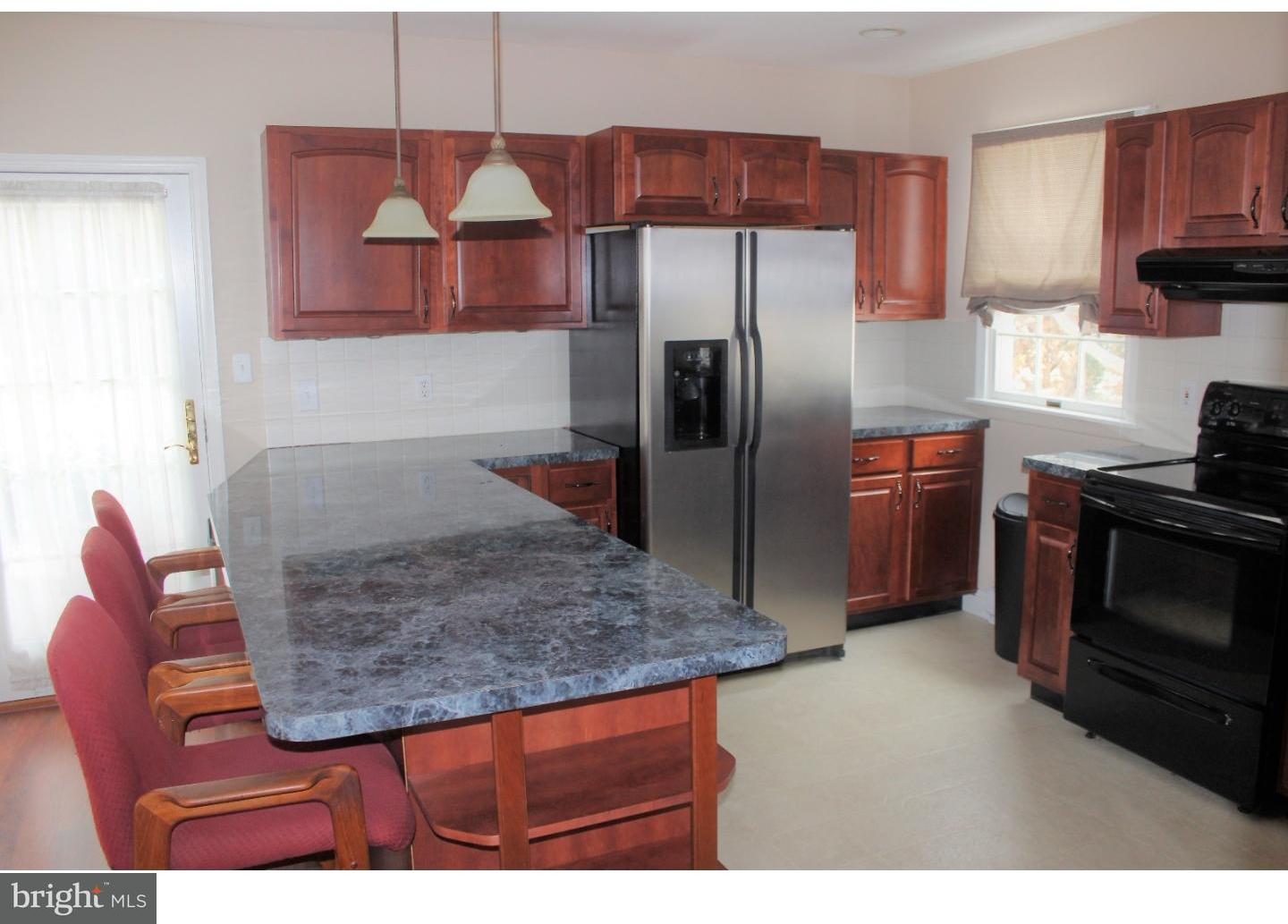 407 Crest Road Oreland, PA 19075 - Photo 8 of 25 Kitchen