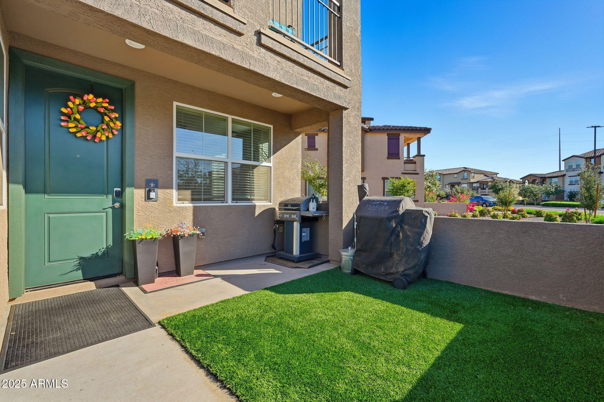 1255 North Arizona Avenue, Unit 1323 Chandler, AZ 85225 - Photo 26 of 30 a view of outdoor space and garden