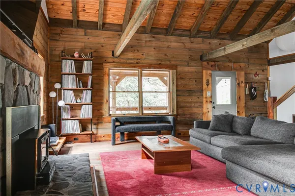 $550,000 | 29333 Westward Lane, Ruther Glen, VA 22546