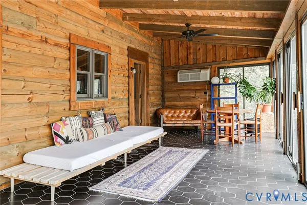 $550,000 | 29333 Westward Lane, Ruther Glen, VA 22546