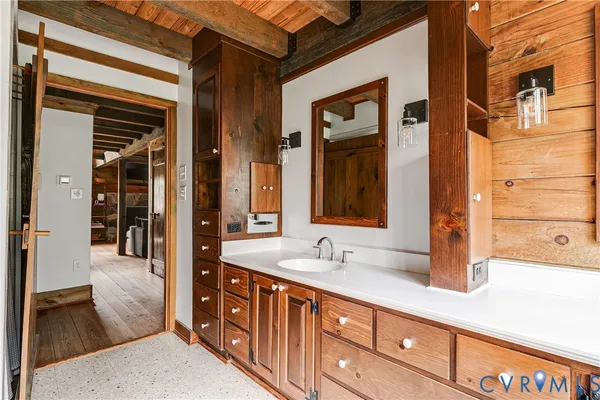 $550,000 | 29333 Westward Lane, Ruther Glen, VA 22546