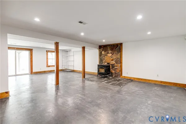 $550,000 | 29333 Westward Lane, Ruther Glen, VA 22546