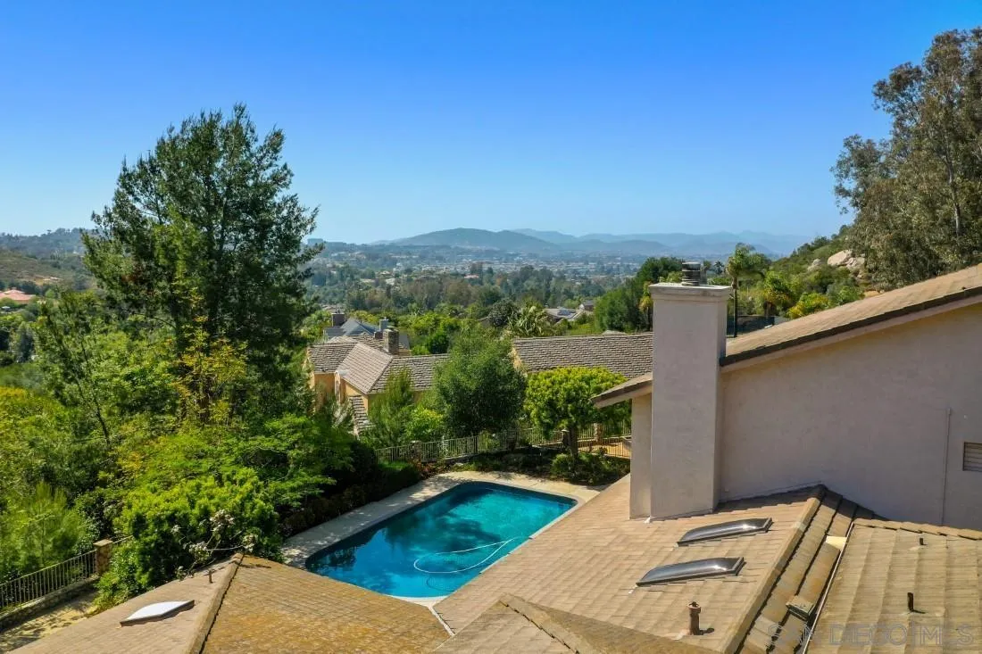 13260 Glen Circle Road Poway, CA 92064 - Photo 33 of 53 a view of a balcony with an outdoor space