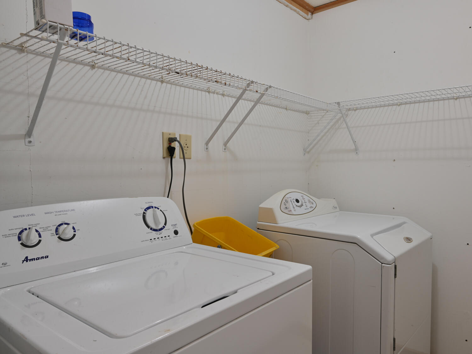 407 East Side Road Hancock, ME 04640 - Photo 32 of 47 Laundry room
