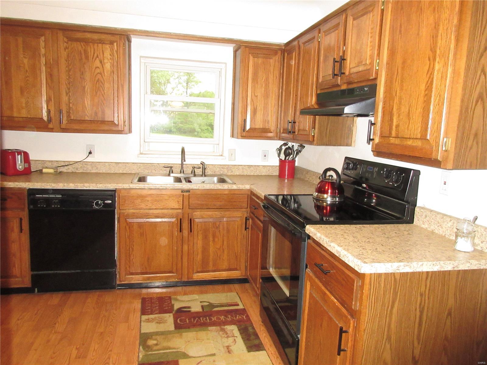 2316 Staunton Road Troy, IL 62294 - Photo 11 of 25 Gallery Image 11