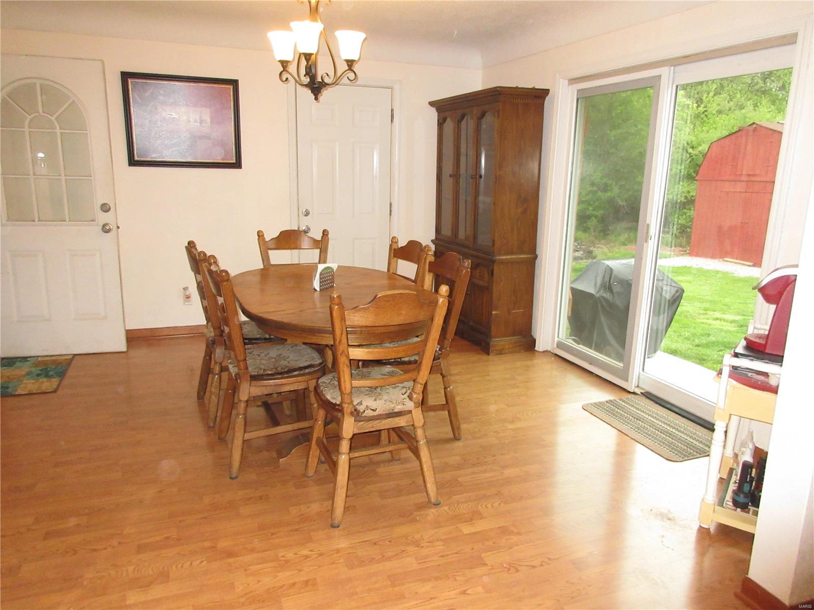 2316 Staunton Road Troy, IL 62294 - Photo 12 of 25 Gallery Image 12