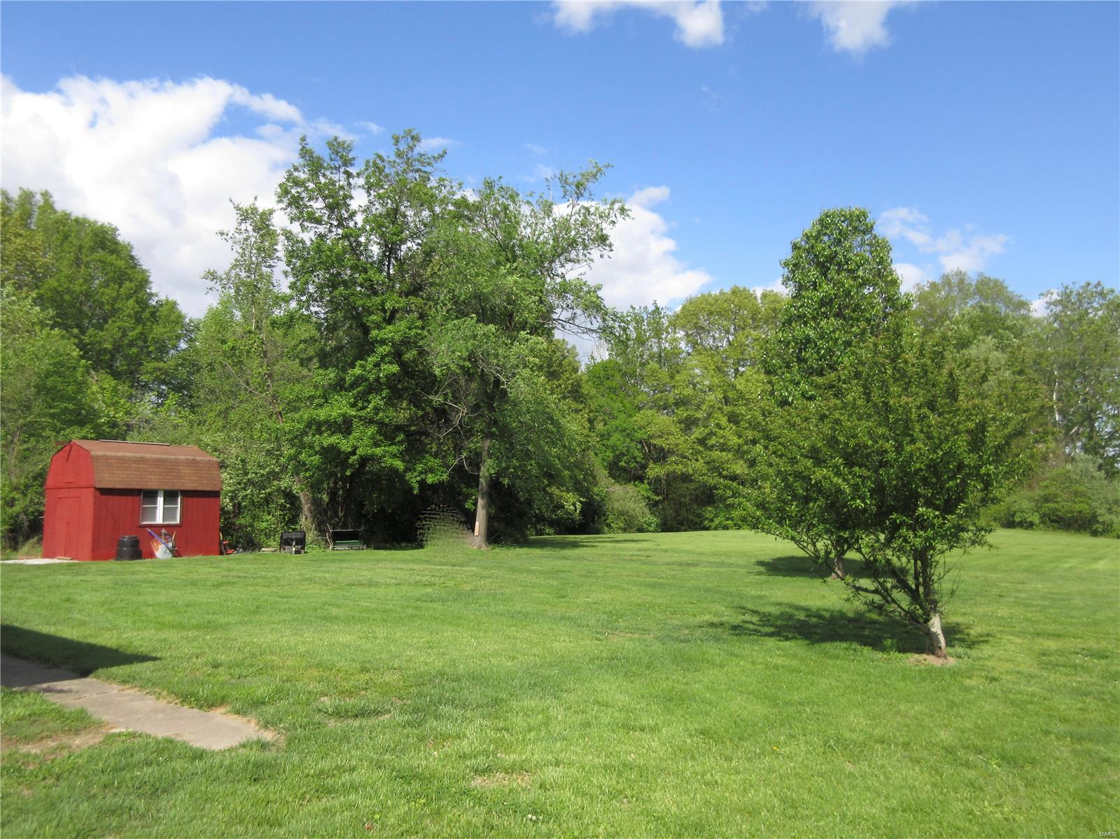 2316 Staunton Road Troy, IL 62294 - Photo 4 of 25 Gallery Image 4