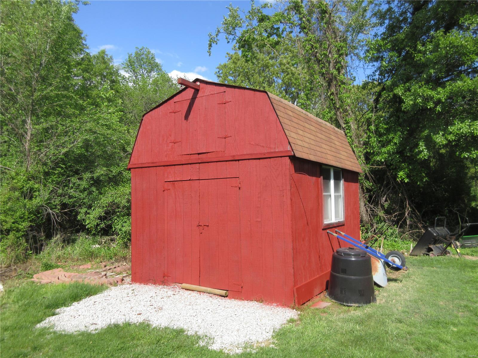 2316 Staunton Road Troy, IL 62294 - Photo 5 of 25 Gallery Image 5