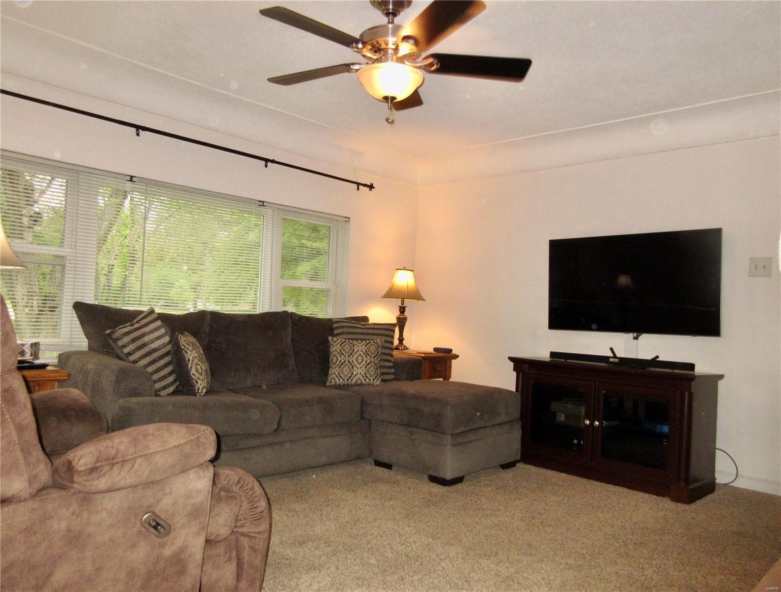 2316 Staunton Road Troy, IL 62294 - Photo 8 of 25 Gallery Image 8